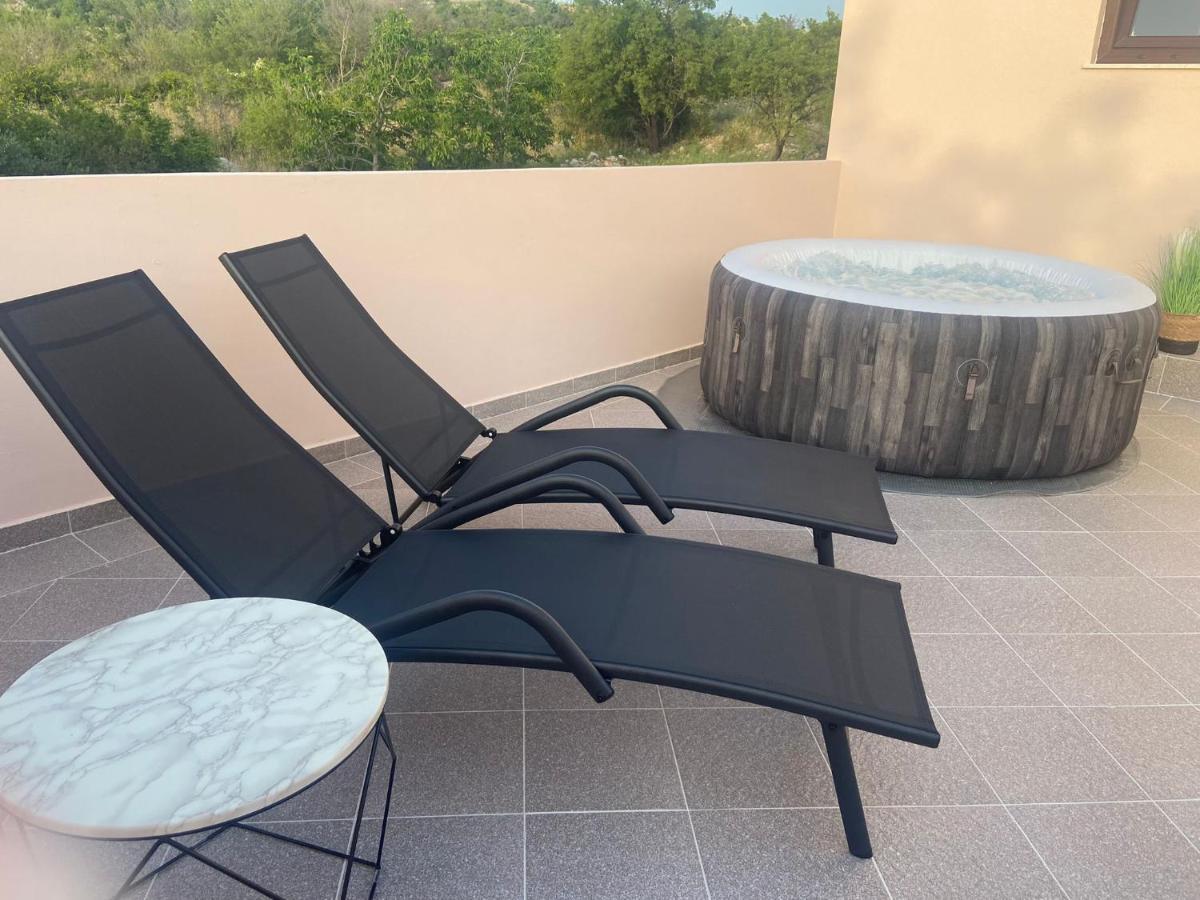 Apartman Nina Posedarje Buitenkant foto
